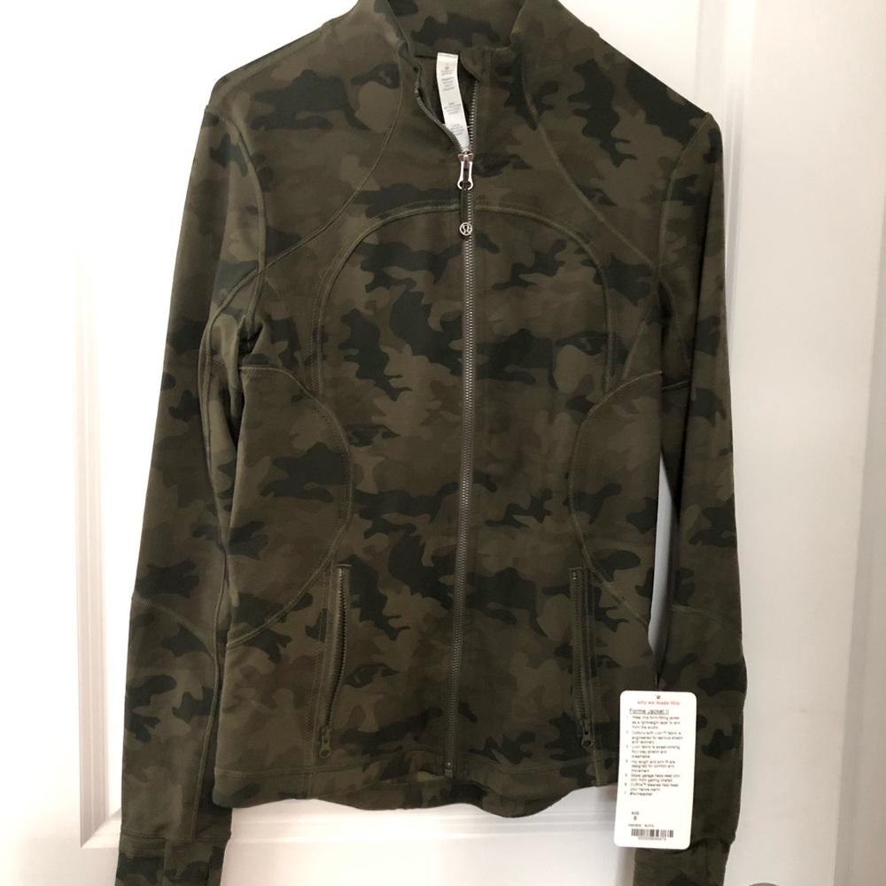 🆕 Lululemon Camo Forme Jacket - size 8 - Picture 4 of 6
